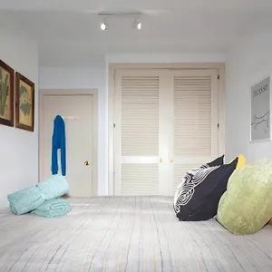 https://picassos-dream-cozy-chic-attic-plaza-merced.1costadelsol.com